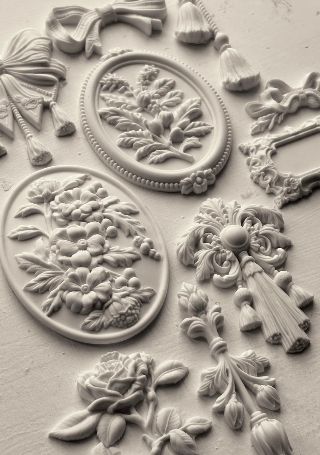 Iron Orchid Designs Mould Victoriana